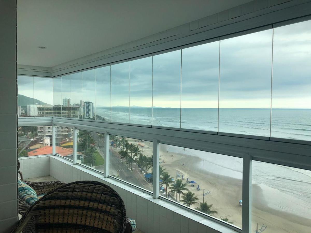 Mongagua Com Vista Para O Mar Pe Na Areia Dış mekan fotoğraf