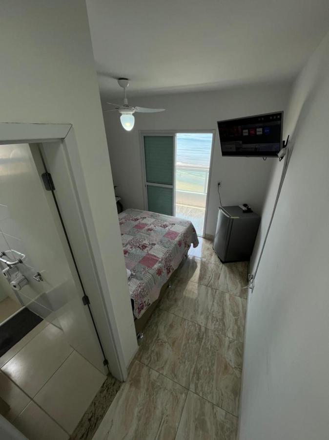 Mongagua Com Vista Para O Mar Pe Na Areia Dış mekan fotoğraf