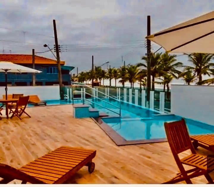 Mongagua Com Vista Para O Mar Pe Na Areia Dış mekan fotoğraf